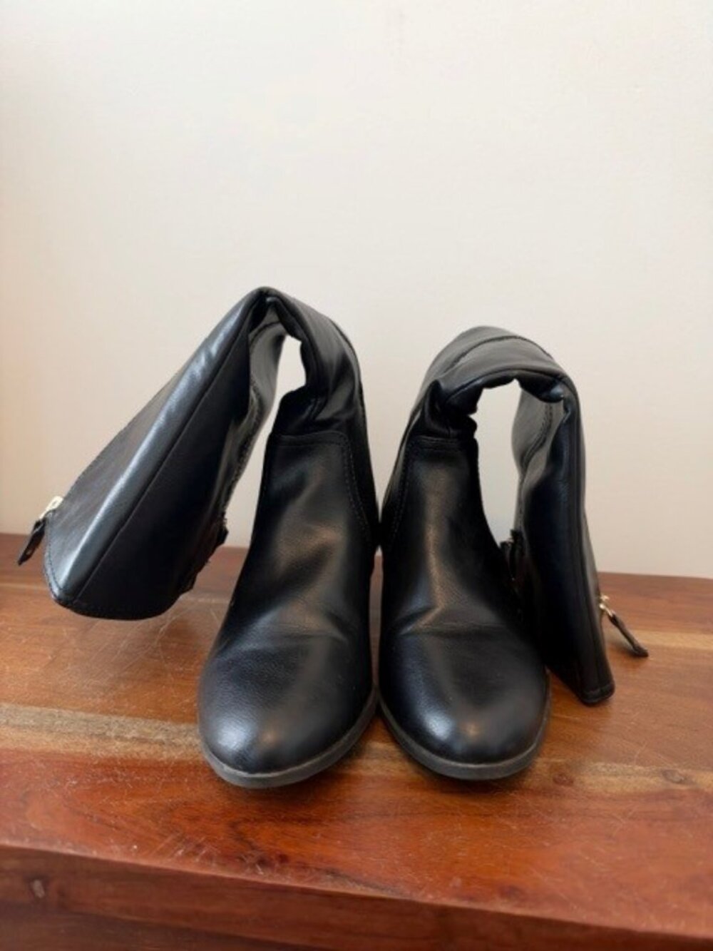 Women's Black Mid-Calf Boots